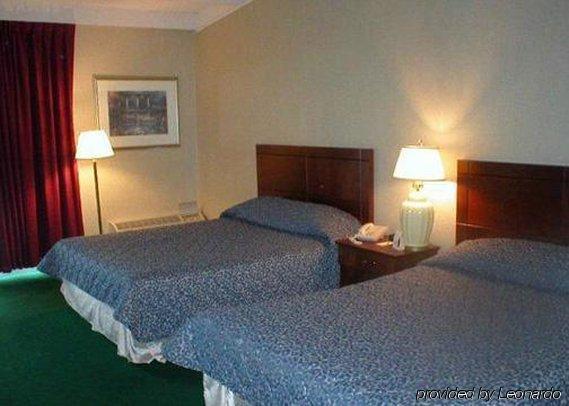 Rodeway Inn Грінфілд Номер фото