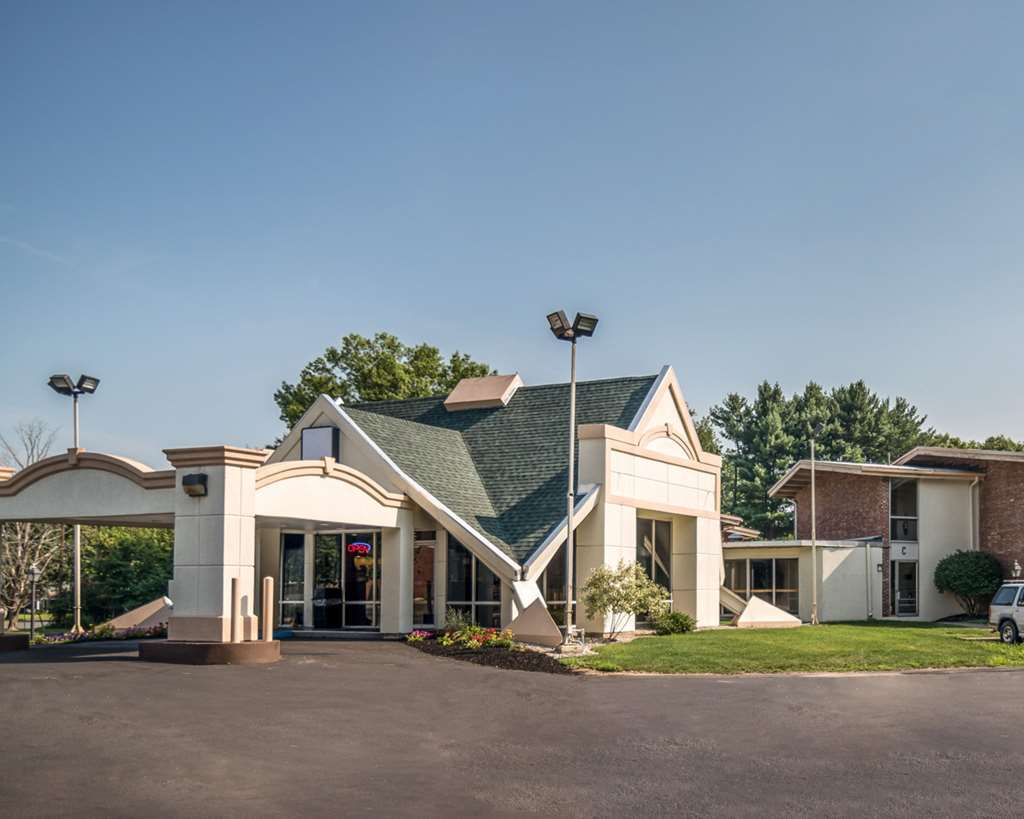 Rodeway Inn Грінфілд Екстер'єр фото