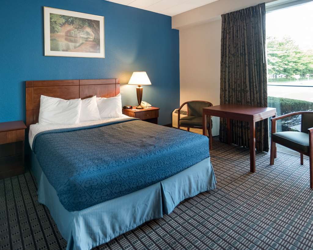 Rodeway Inn Грінфілд Номер фото